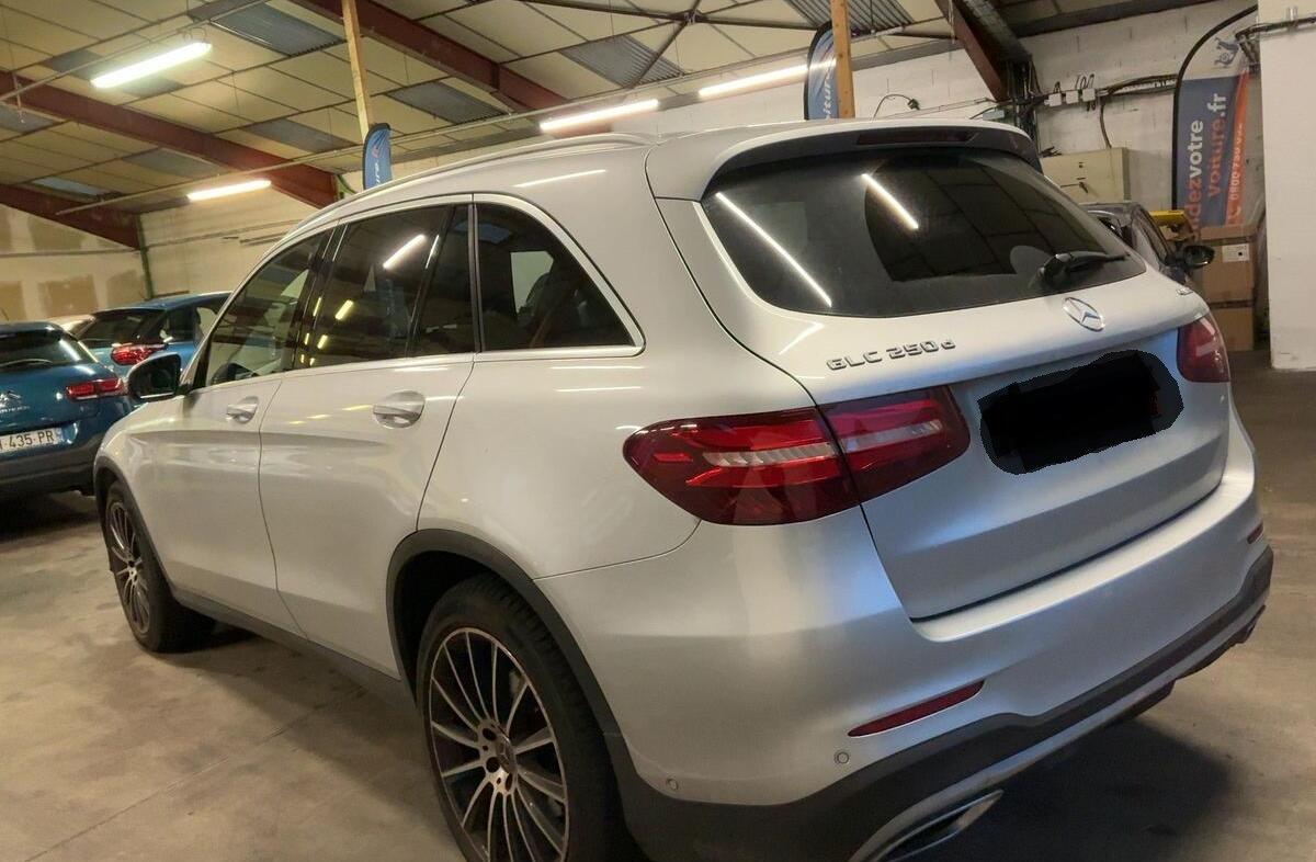 MERCEDES Classe GLC GLC 250 d AMG Line 4-Matic