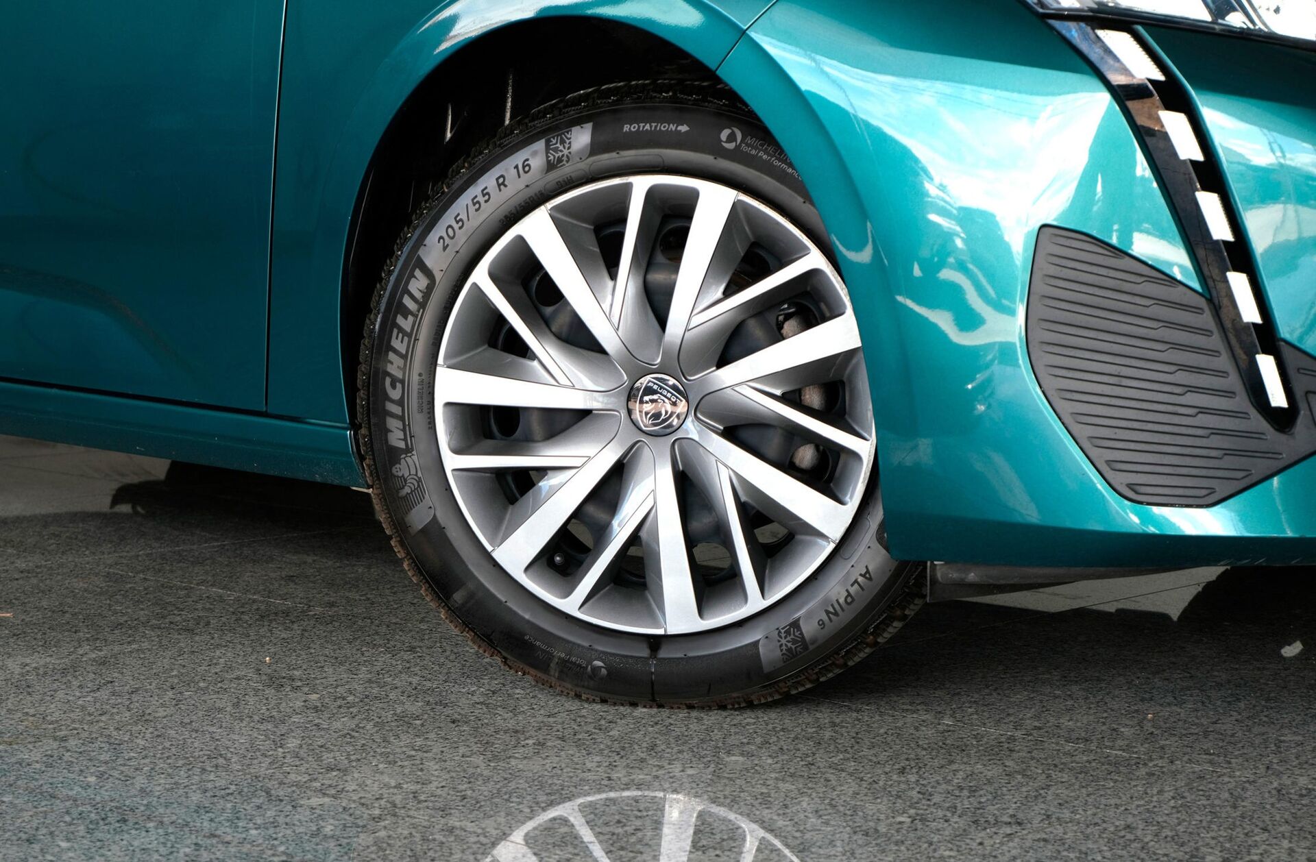 PEUGEOT 308 1.2 PureTech Active Pack