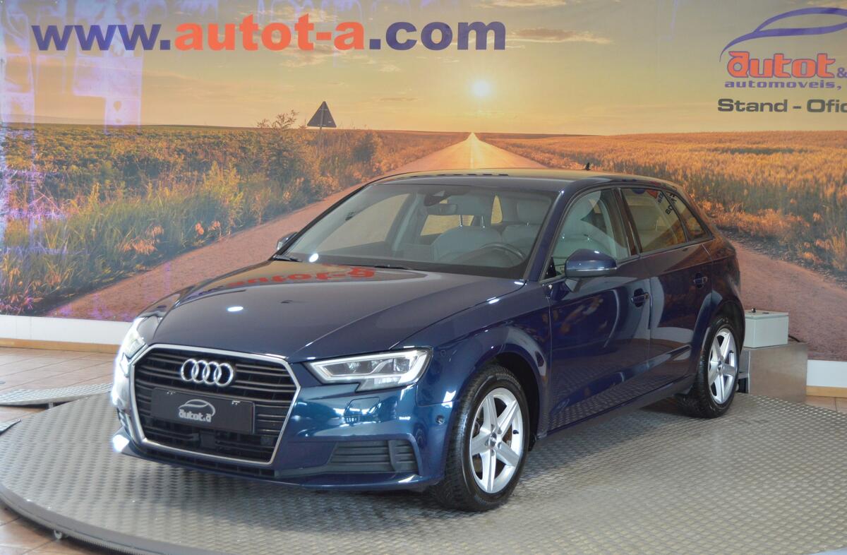 AUDI A3 30 TFSI