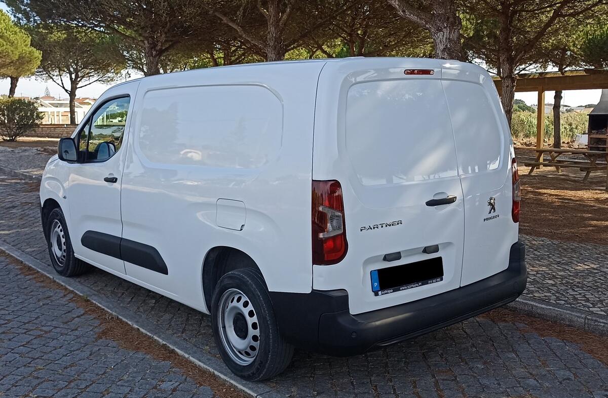 PEUGEOT Partner 1.5 BlueHDi Pro Longa