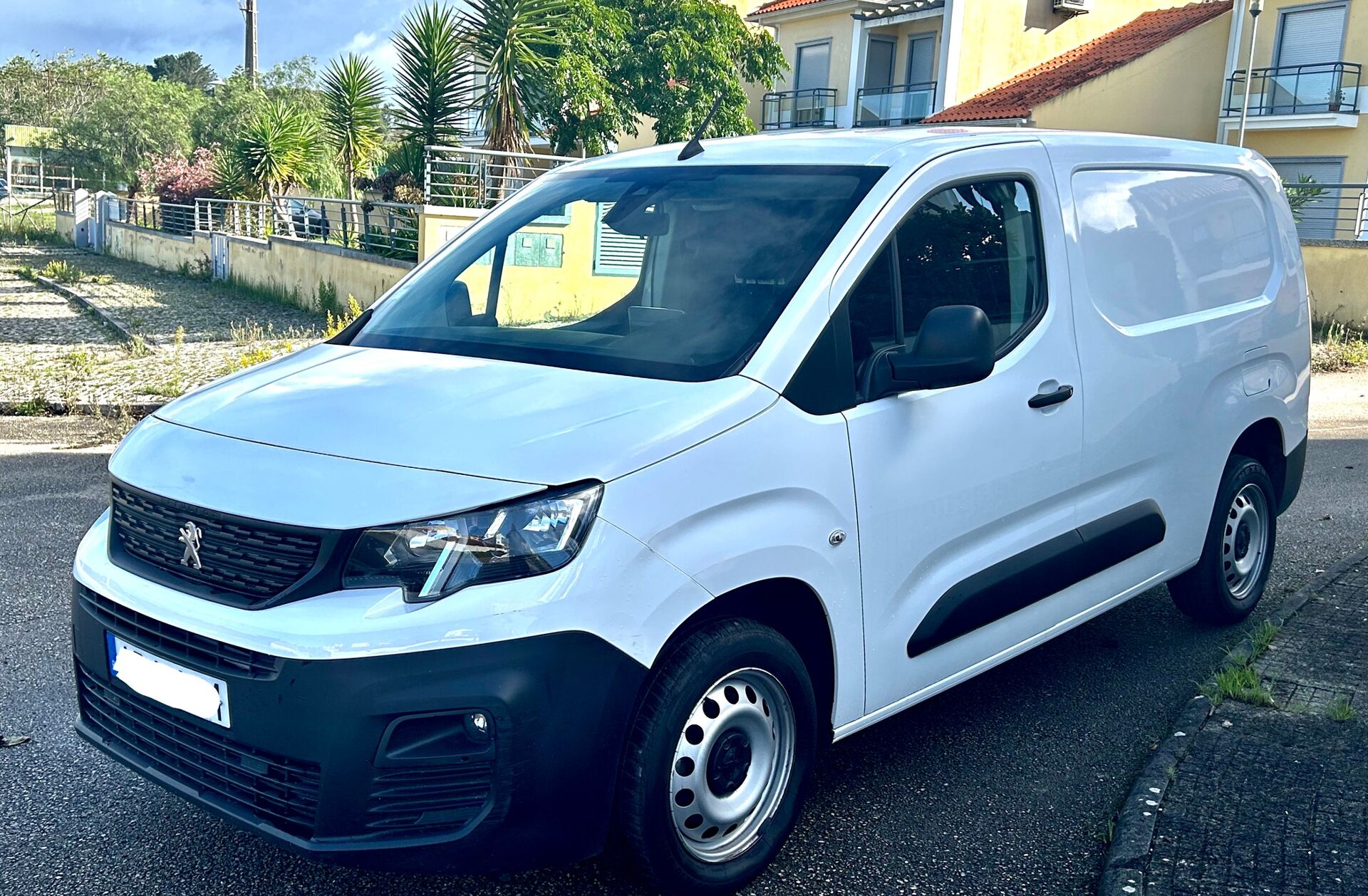 PEUGEOT Partner 1.5 BlueHDi Pro Longa