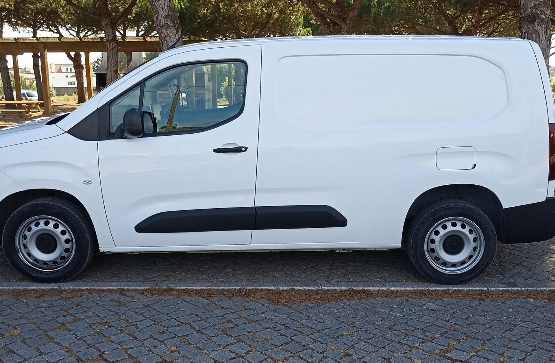 PEUGEOT Partner 1.5 BlueHDi Pro Longa