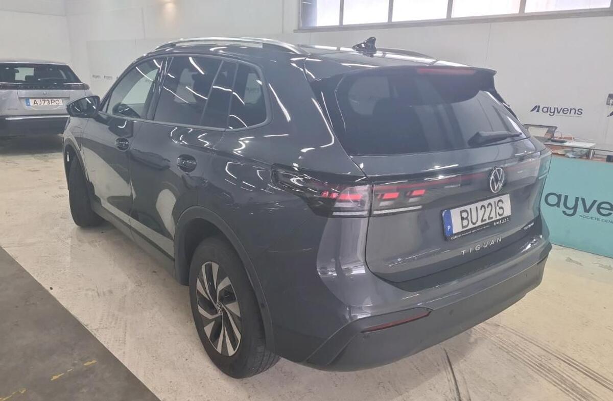 VOLKSWAGEN Tiguan 1.5 TSI eHybrid Urban DSG Versão Fiscal