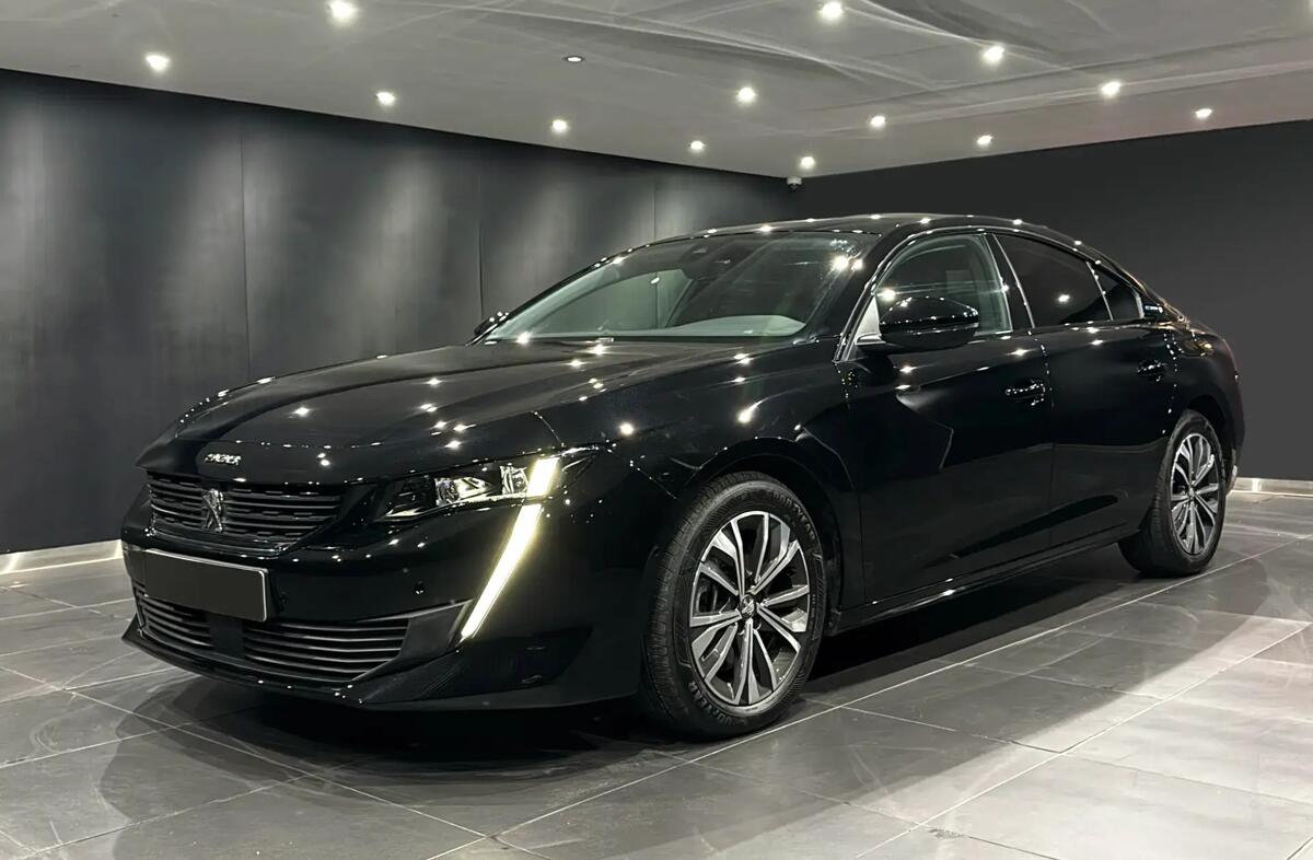 PEUGEOT 508 1.6 Hybrid Allure Pack e-EAT8