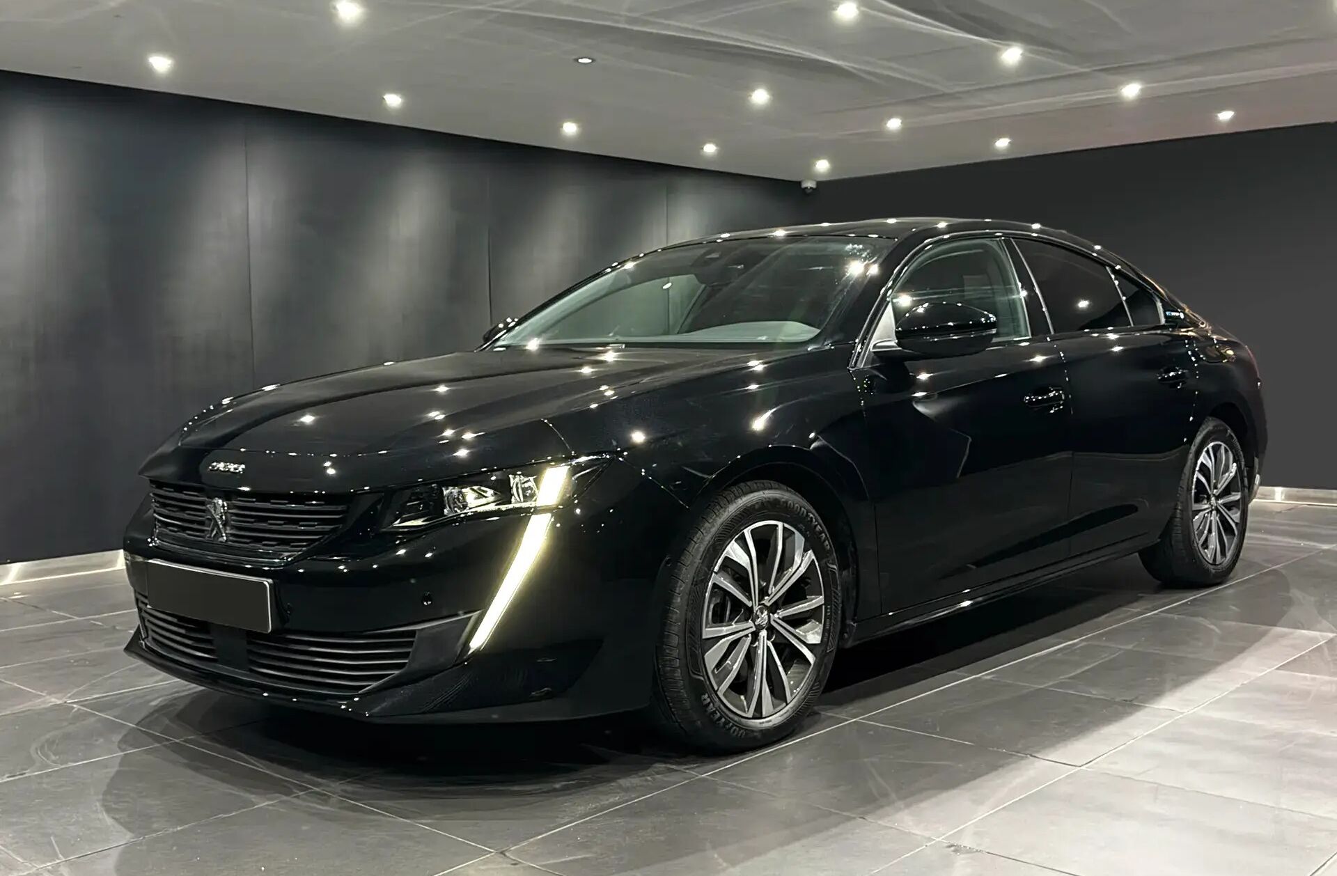 PEUGEOT 508 1.6 Hybrid Allure Pack e-EAT8