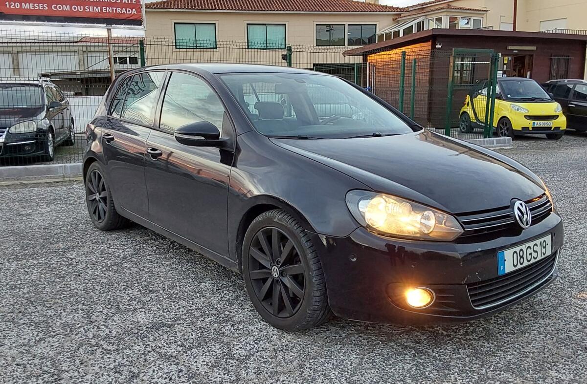 VOLKSWAGEN Golf 2.0 TDi Highline DSG