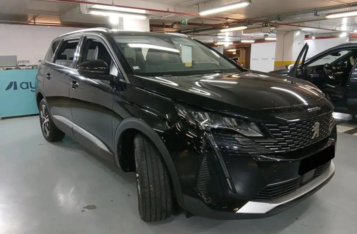 PEUGEOT 5008 1.5 BlueHDi Allure EAT8