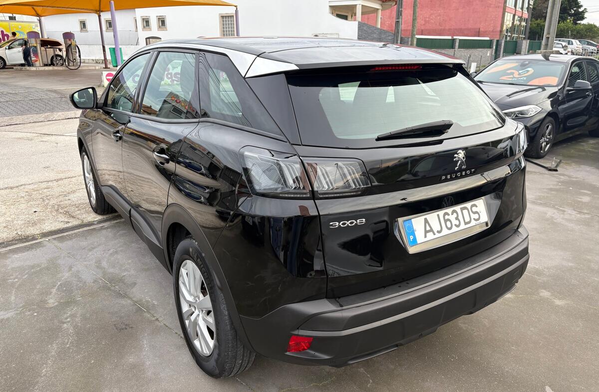 PEUGEOT 3008 1.5 BlueHDi Active Pack