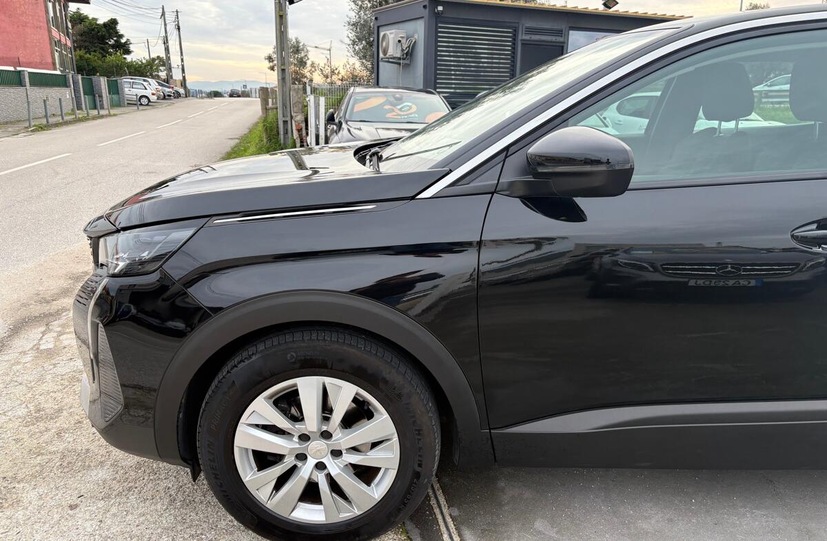 PEUGEOT 3008 1.5 BlueHDi Active Pack