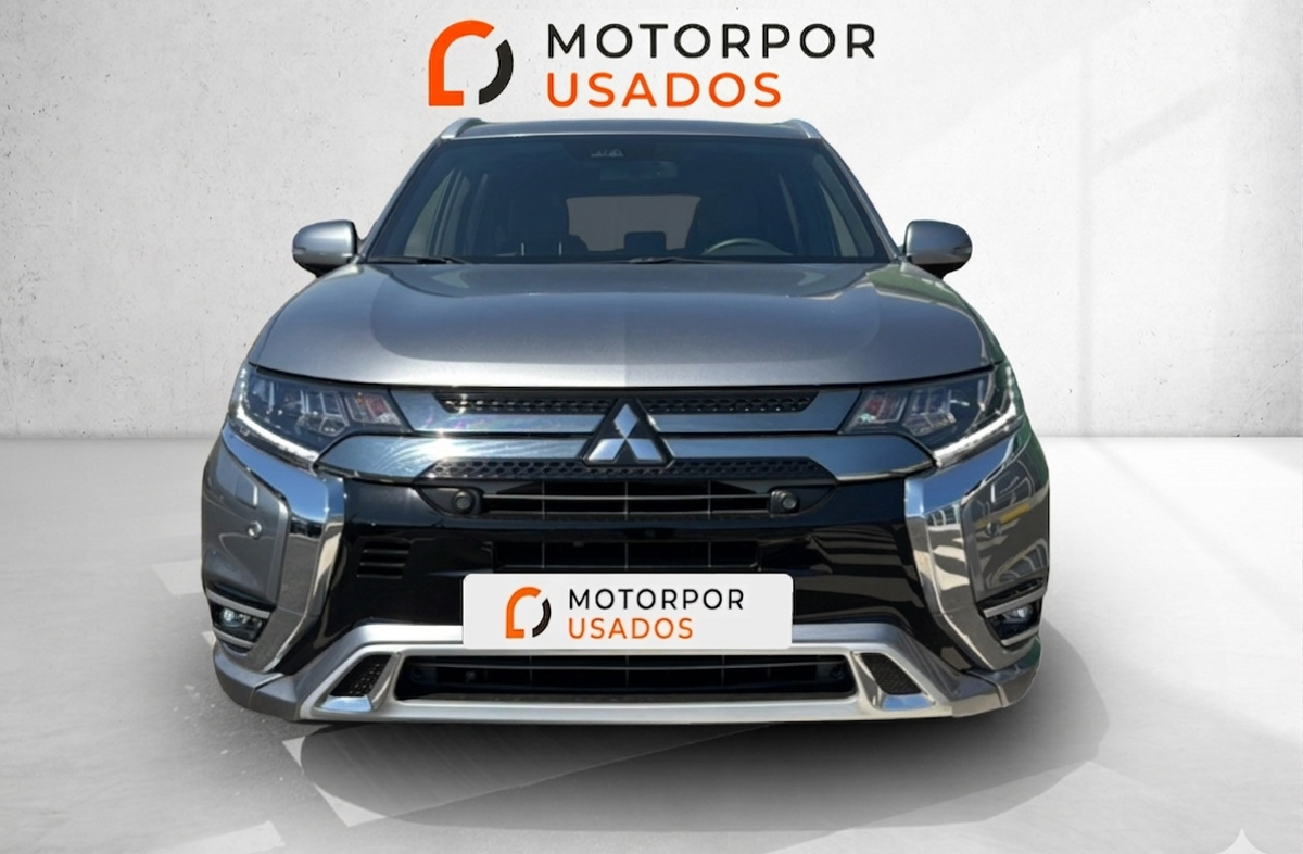 MITSUBISHI Outlander 2.4 PHEV Instyle
