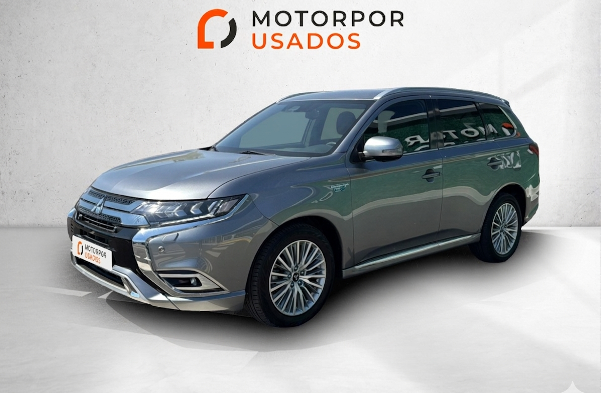 MITSUBISHI Outlander 2.4 PHEV Instyle