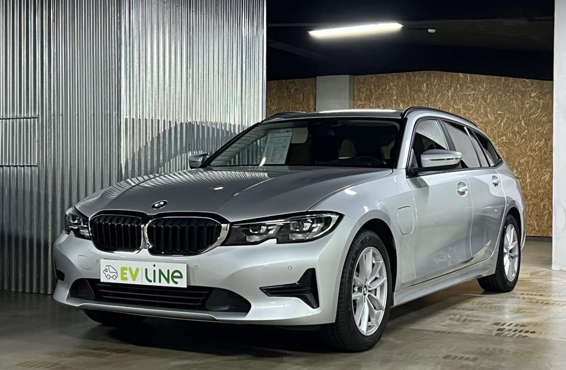 BMW Serie-3 330 e Touring Corporate Edition Auto