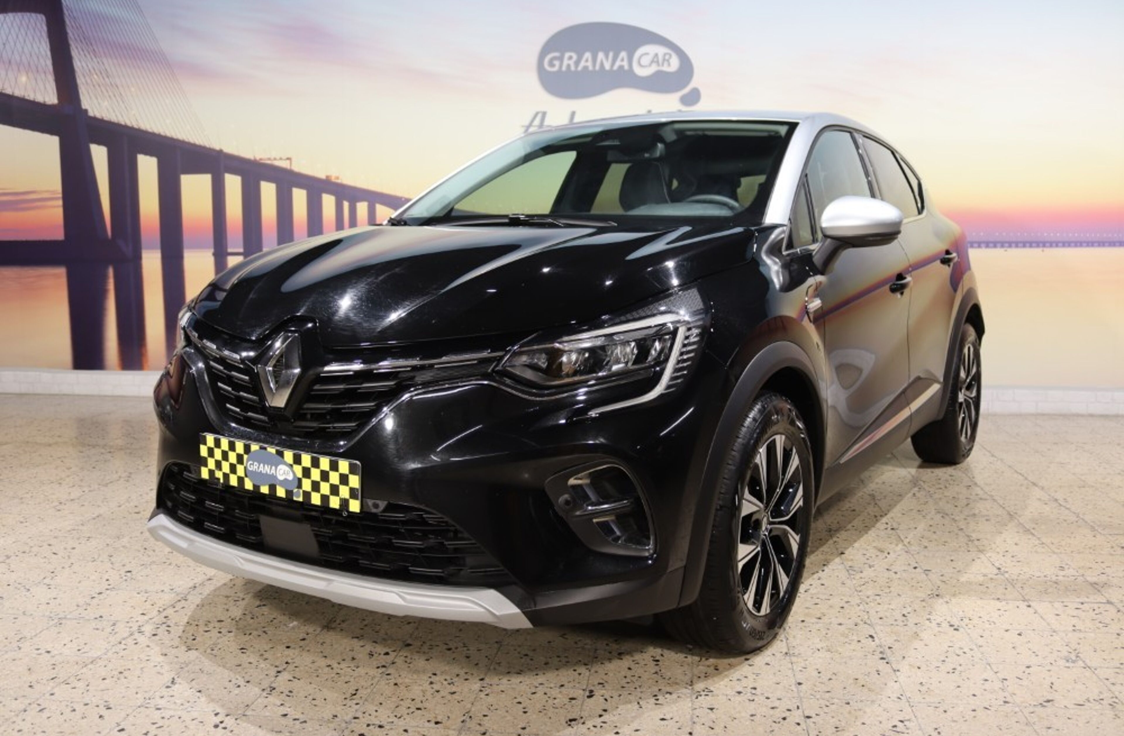 RENAULT Captur 1.0 TCe Exclusive