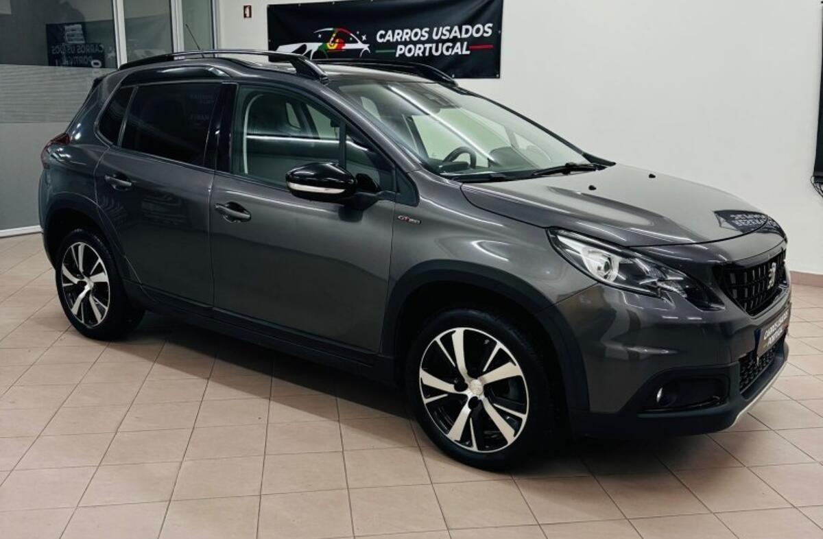PEUGEOT 2008 1.2 PureTech GT Line