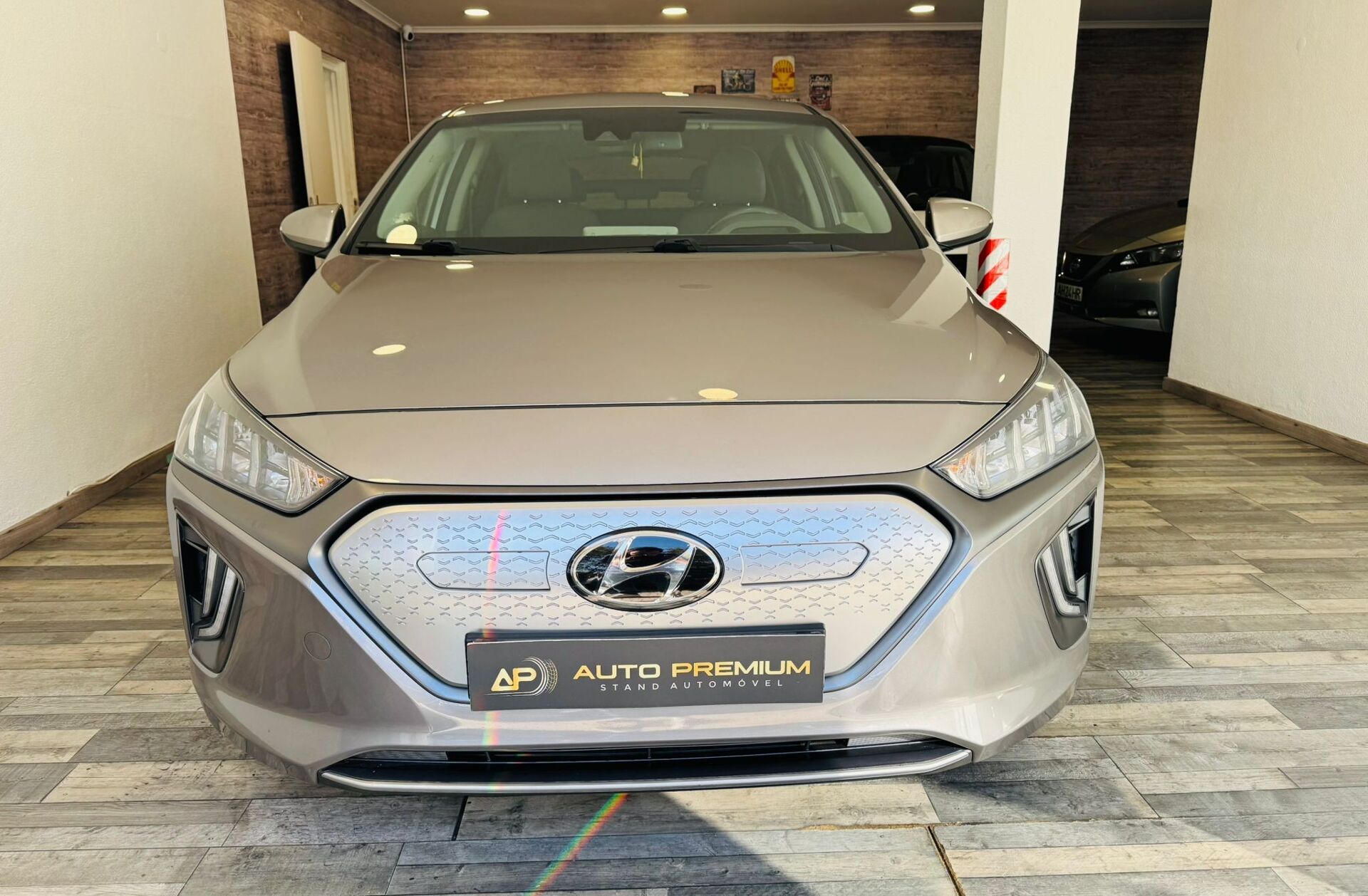 HYUNDAI Ioniq EV 38kWh