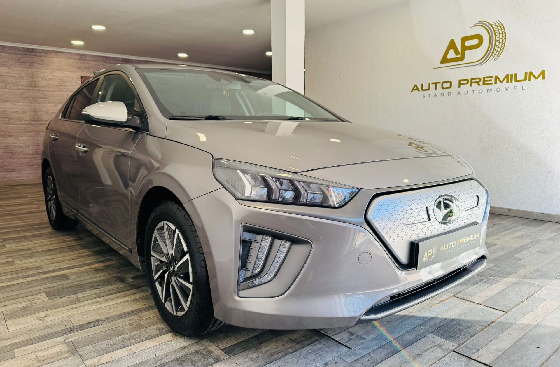 HYUNDAI Ioniq EV 38kWh