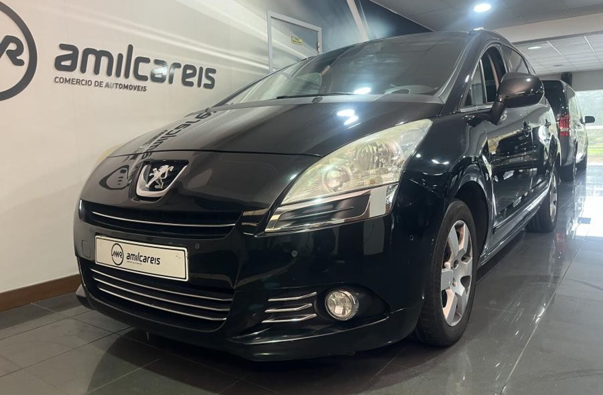 PEUGEOT 5008 1.6 HDi 7L Active