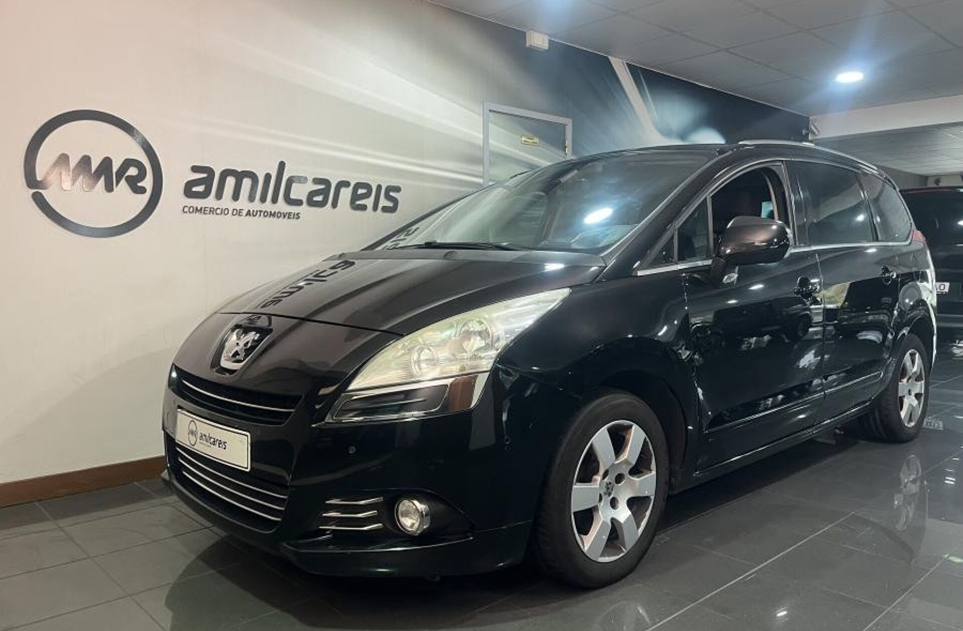 PEUGEOT 5008 1.6 HDi 7L Active