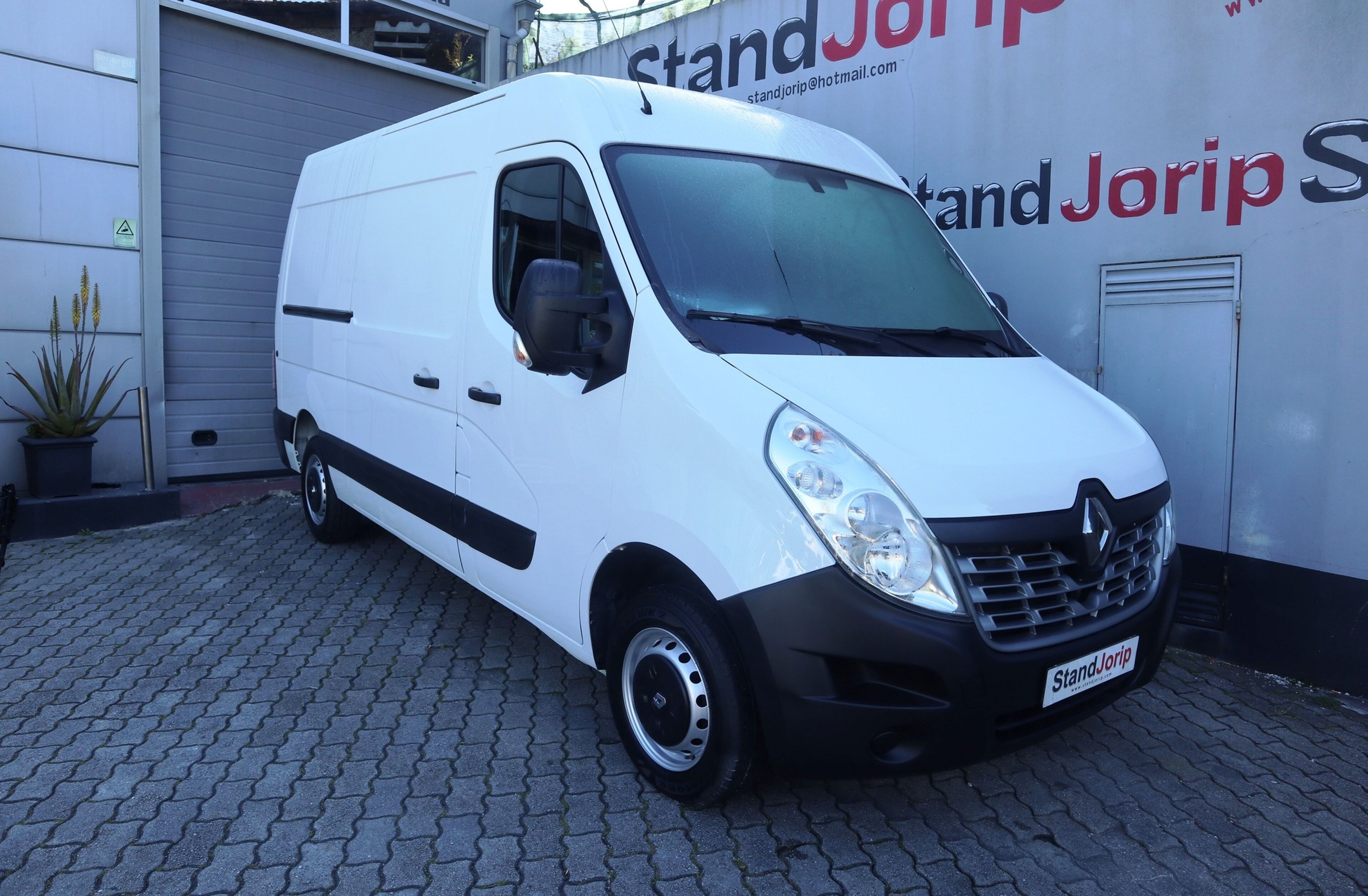 RENAULT Master 2.3 dCi L2H2 3.3T