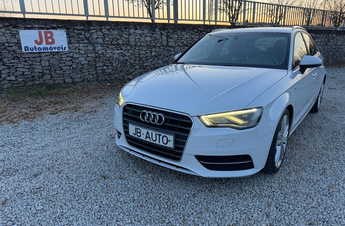 AUDI A3 1.6 TDi S-line