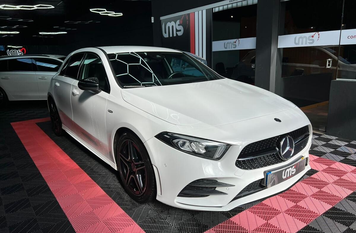 MERCEDES Classe A A 180 d AMG Line Aut.
