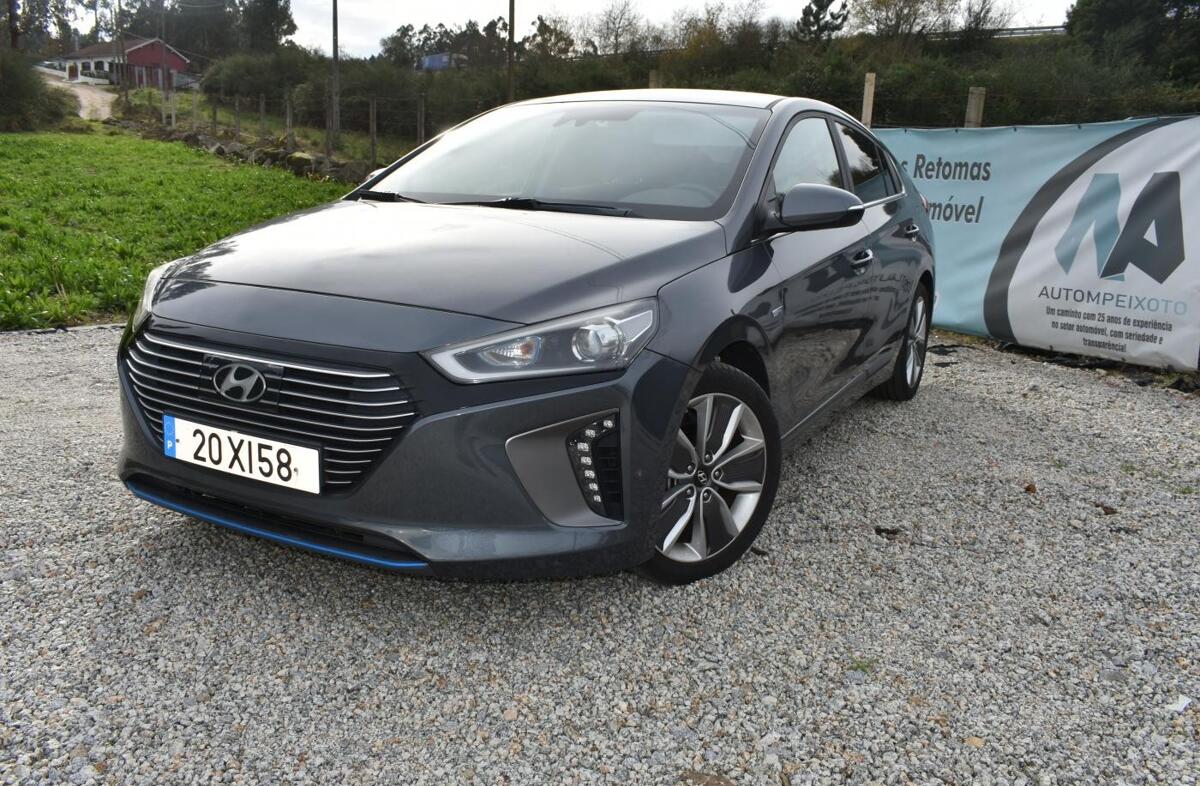 HYUNDAI Ioniq 1.6 GDI HEV Hybrid Tech