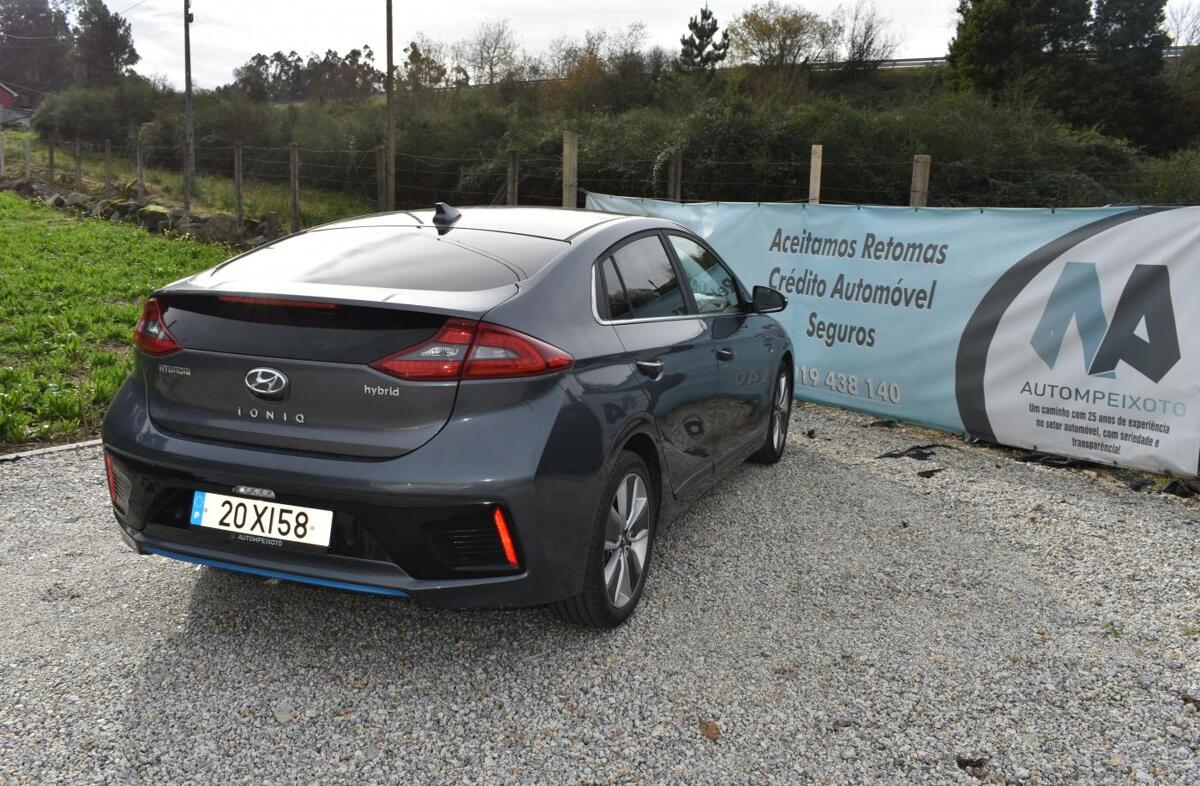 HYUNDAI Ioniq 1.6 GDI HEV Hybrid Tech