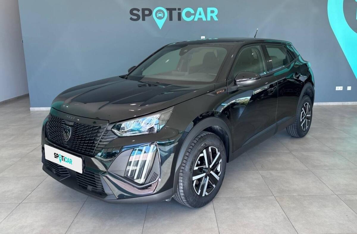 PEUGEOT 2008 1.2 PureTech Style