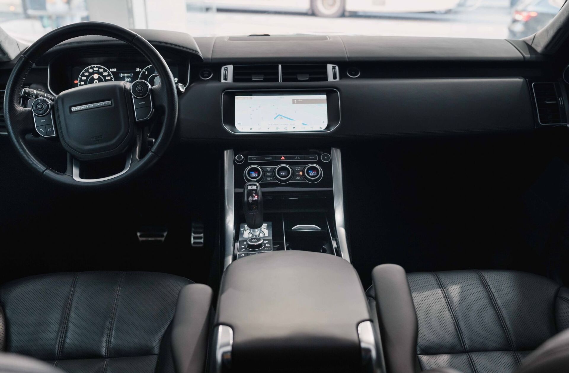 LAND ROVER Range Rover RR S.4.4 SDV8 Autobiography Dynamic