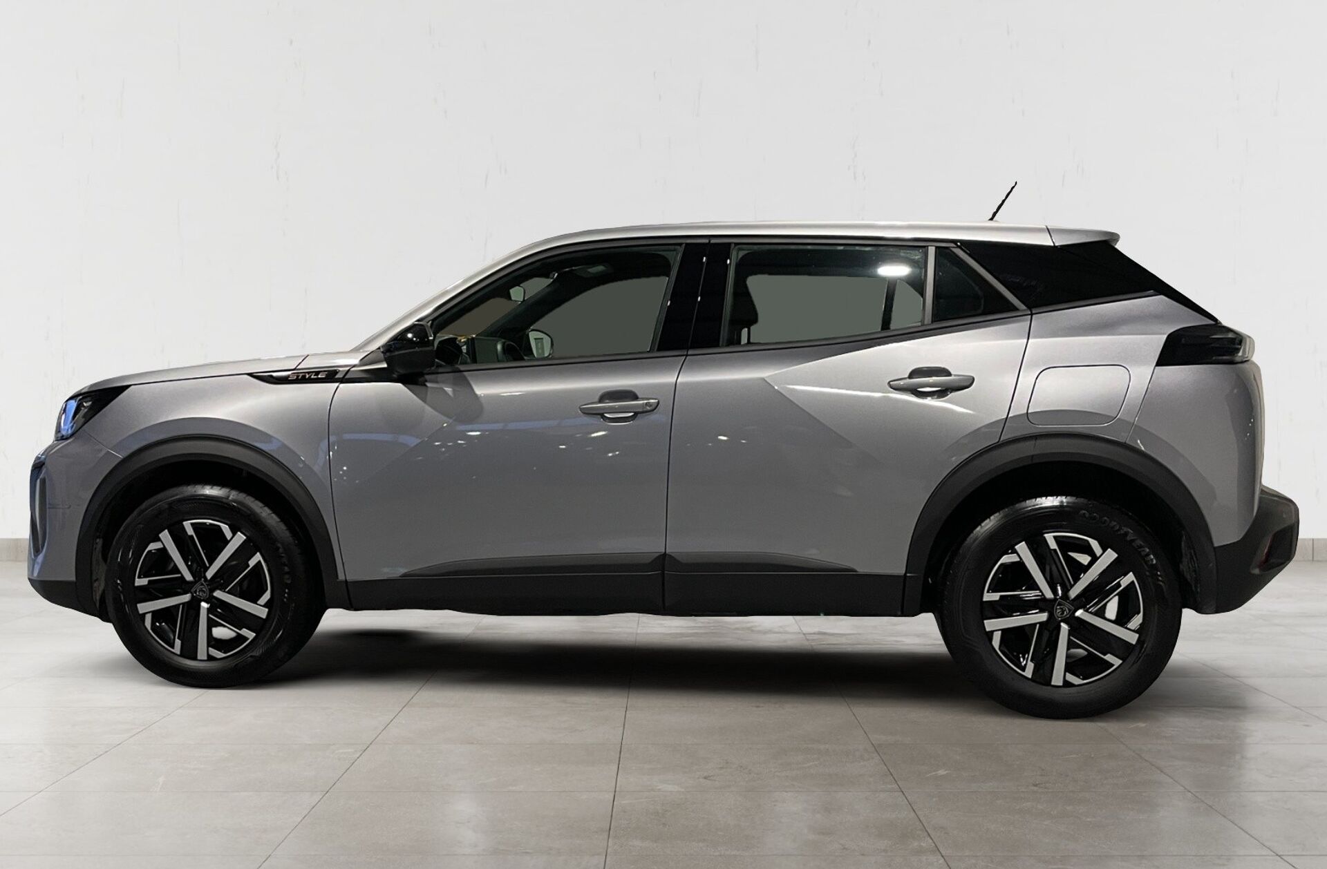 PEUGEOT 2008 1.2 PureTech Style