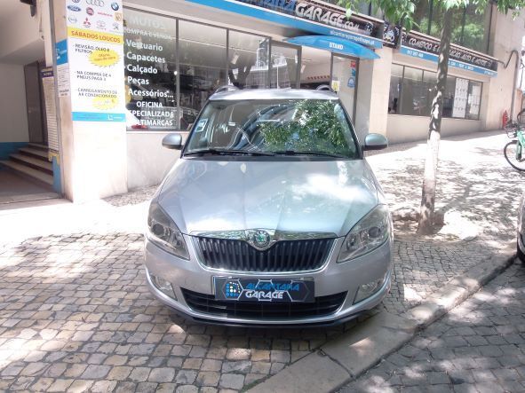 Skoda Fabia 1.6 TDi Ambiente com 222 500 km por 6 800 € Alcântara Garage | Lisboa