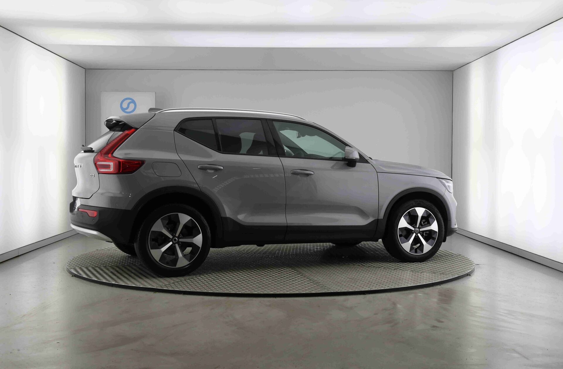VOLVO XC40 2.0 B3 Core