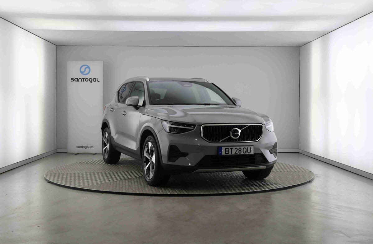 VOLVO XC40 2.0 B3 Core