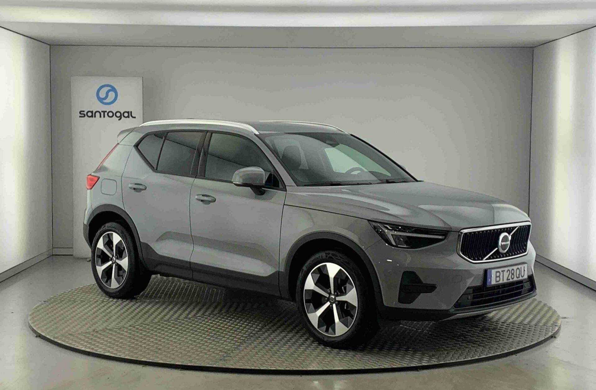 VOLVO XC40 2.0 B3 Core