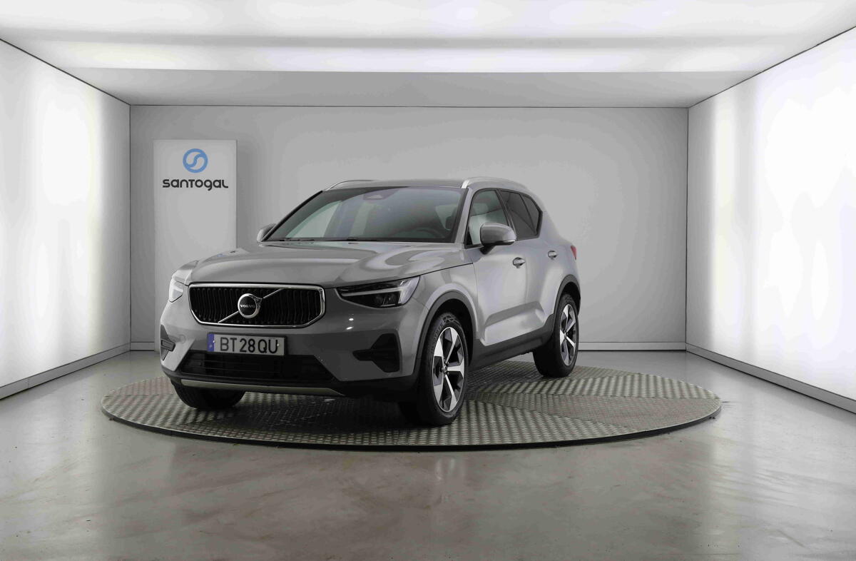 VOLVO XC40 2.0 B3 Core
