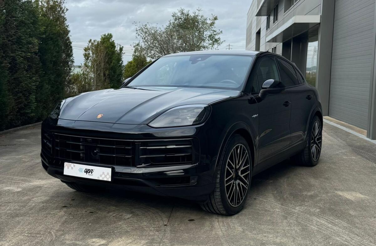 PORSCHE Cayenne E-Hybrid