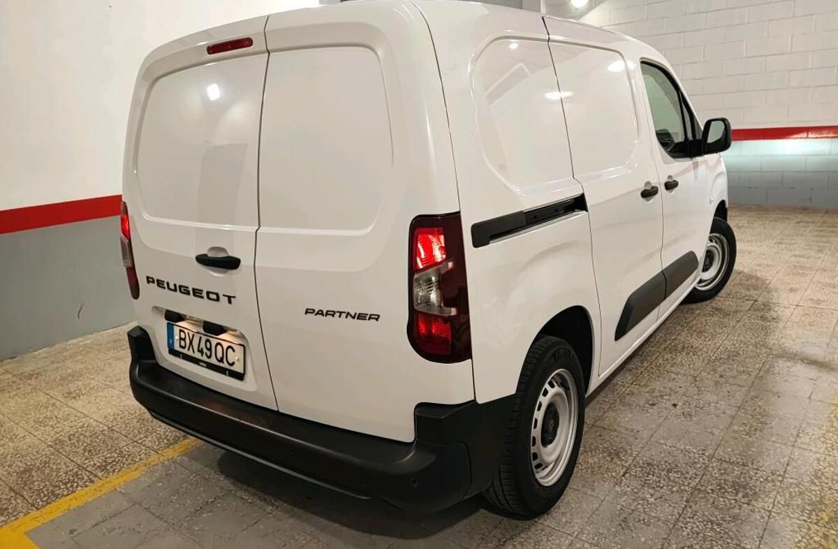 PEUGEOT Partner 1.5 BlueHDi Standard