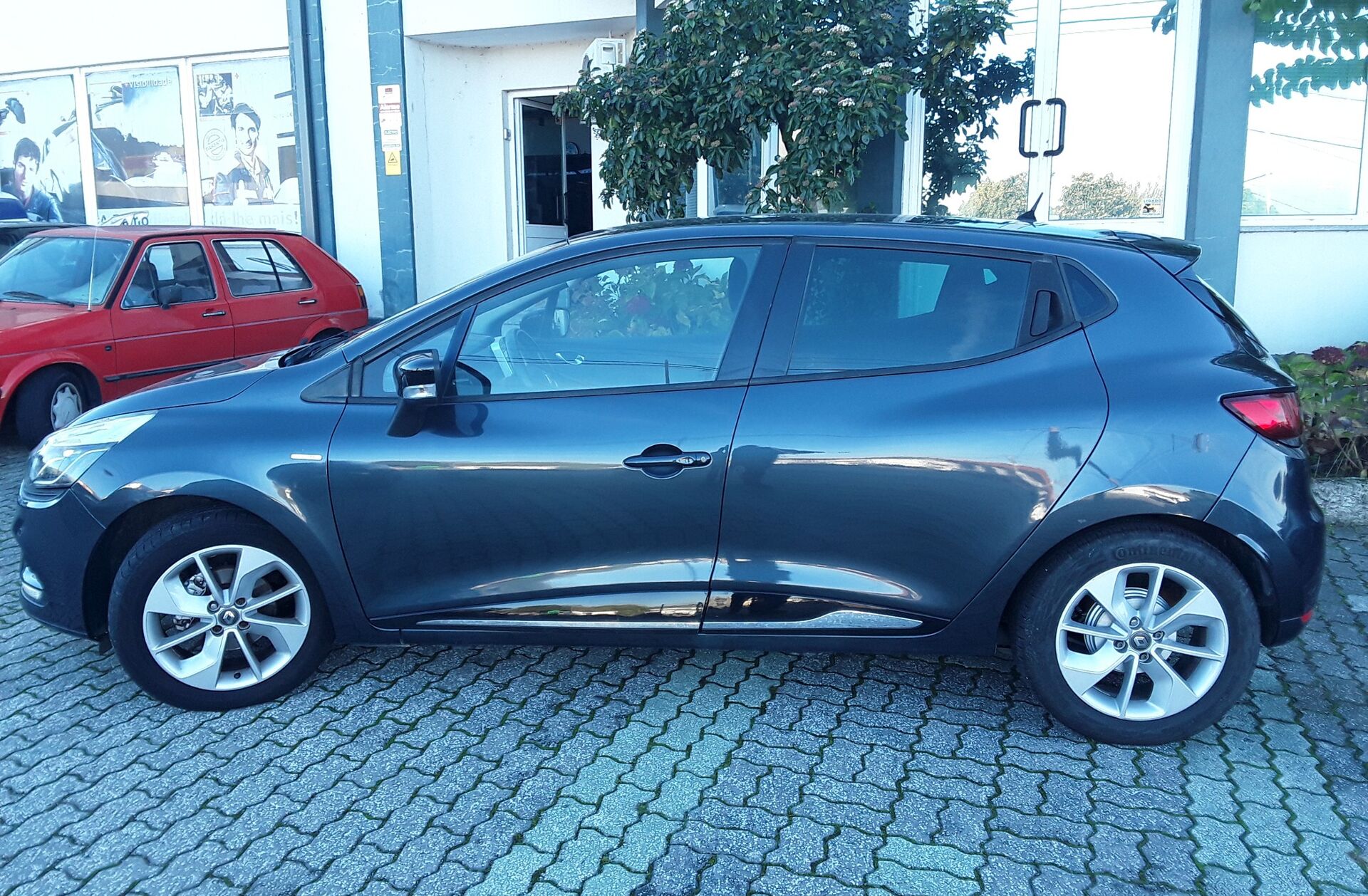 RENAULT Clio 0.9 TCe Limited Edition