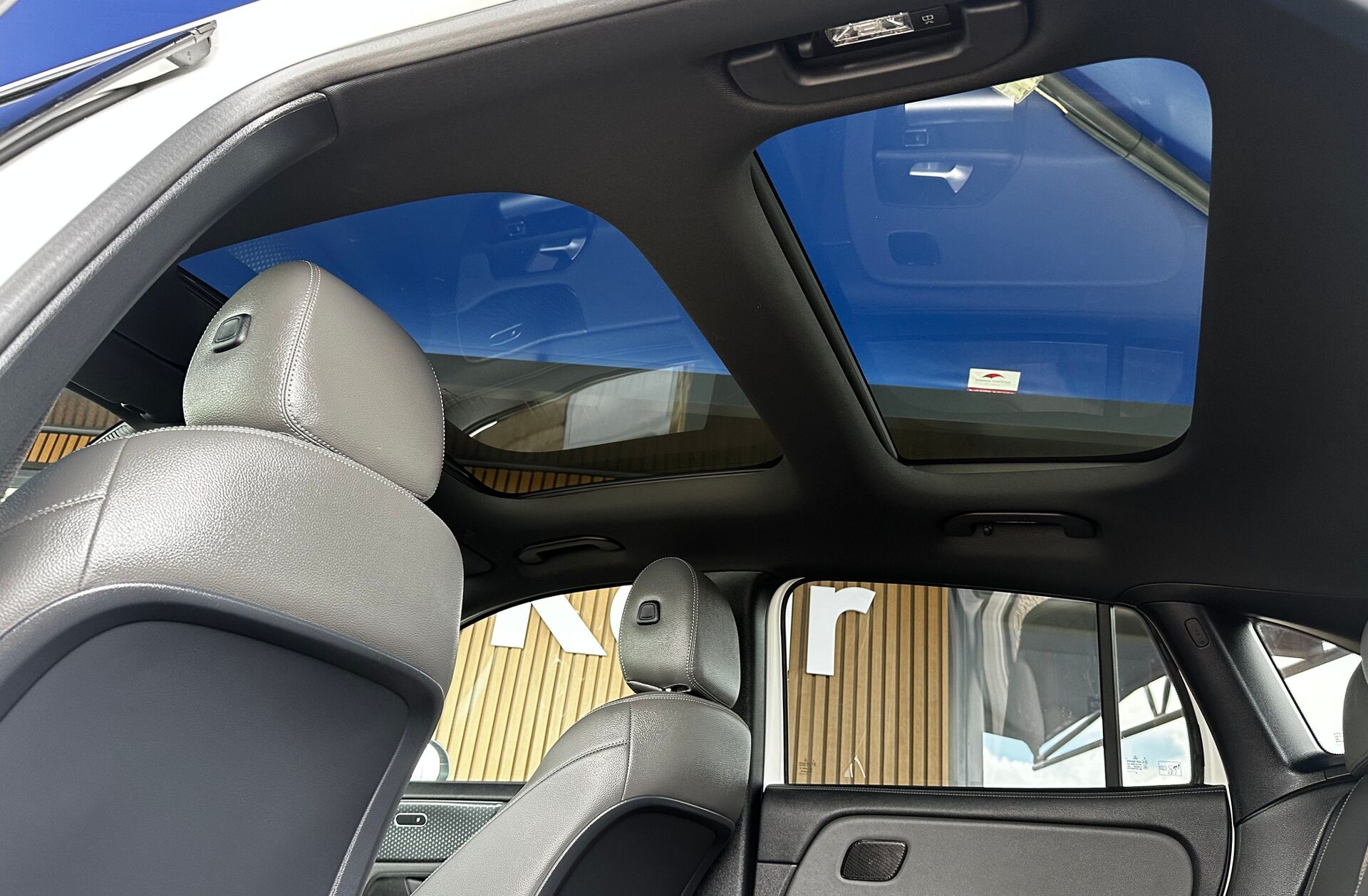 MERCEDES EQA 350 4Matic Edition