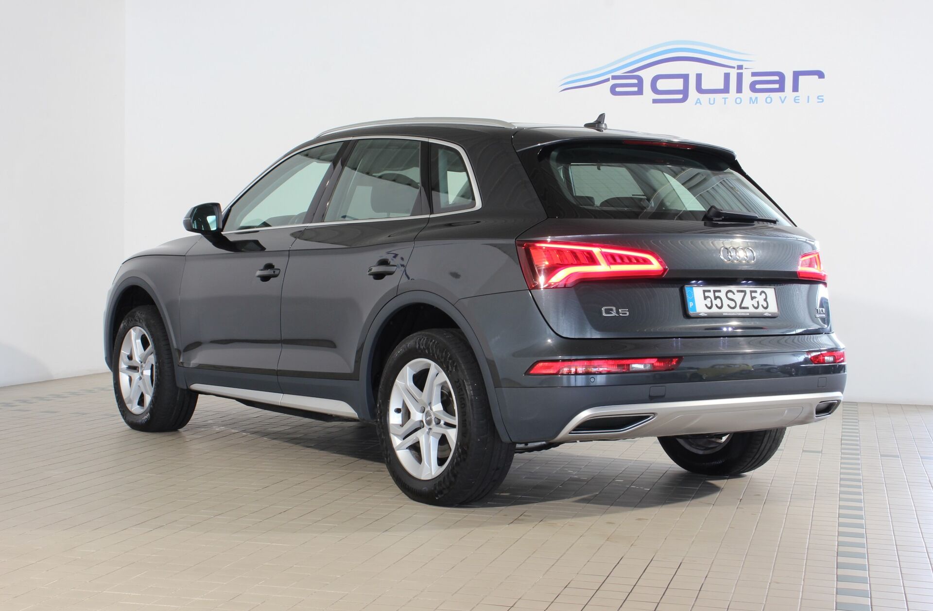 AUDI Q5 2.0 TDI quattro S-tronic