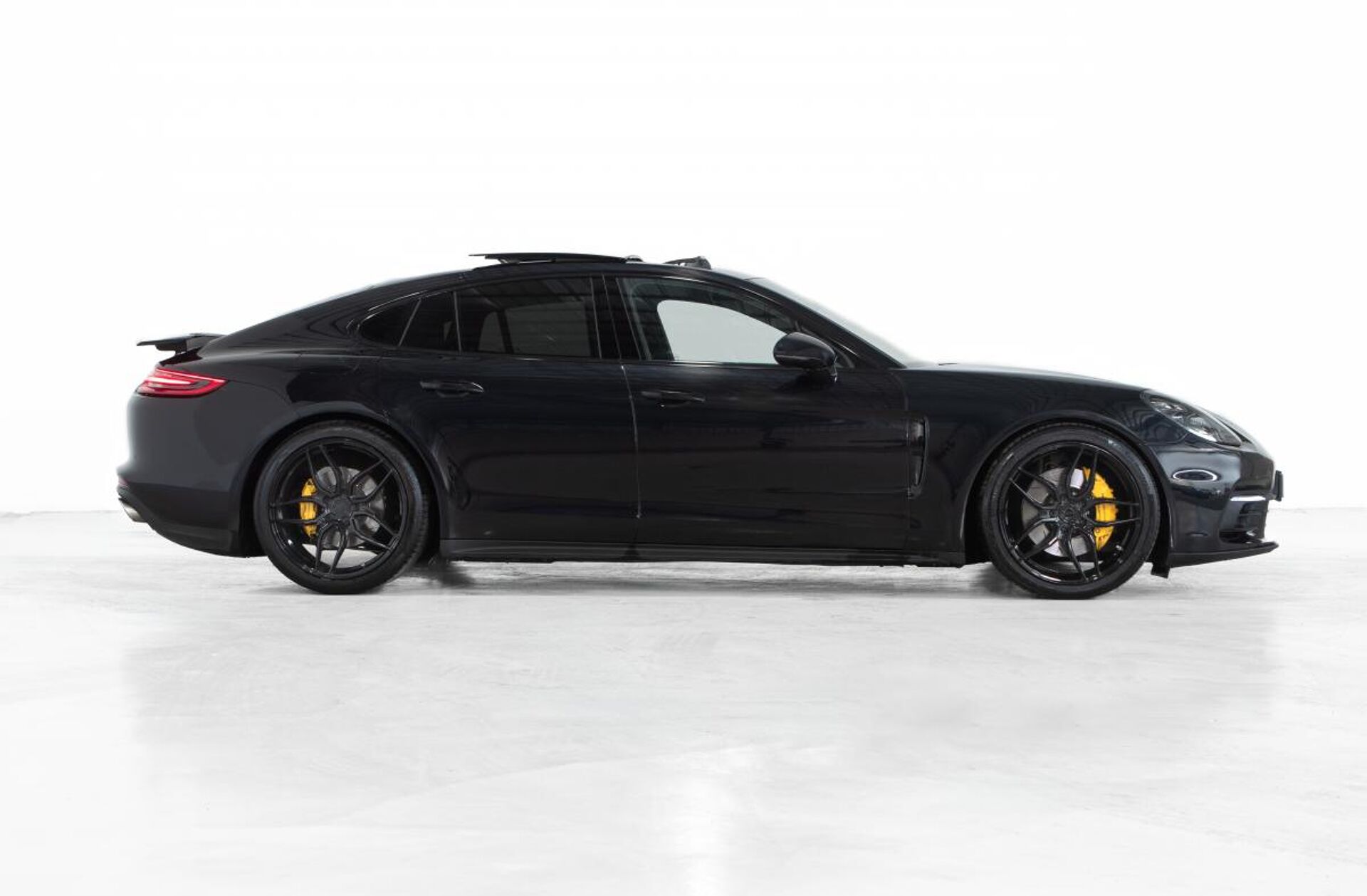 PORSCHE Panamera 4 S