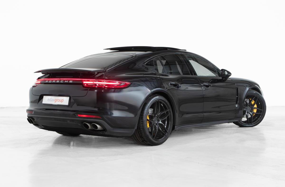 PORSCHE Panamera 4 S