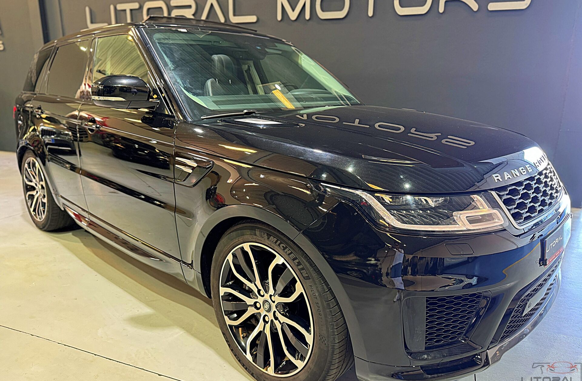 LAND ROVER Range Rover Velar 2.0 P400e AWD HSE