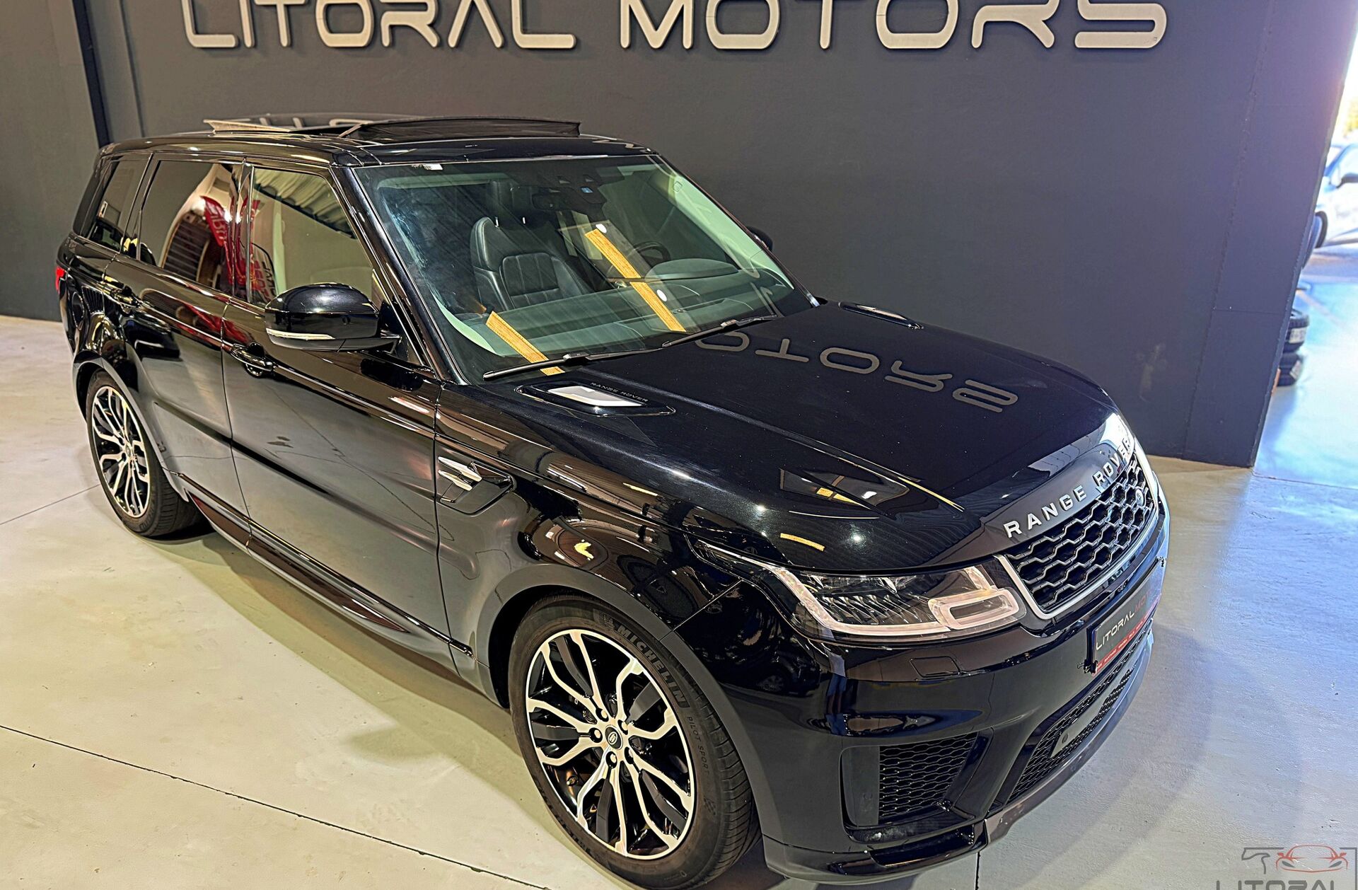 LAND ROVER Range Rover Velar 2.0 P400e AWD HSE