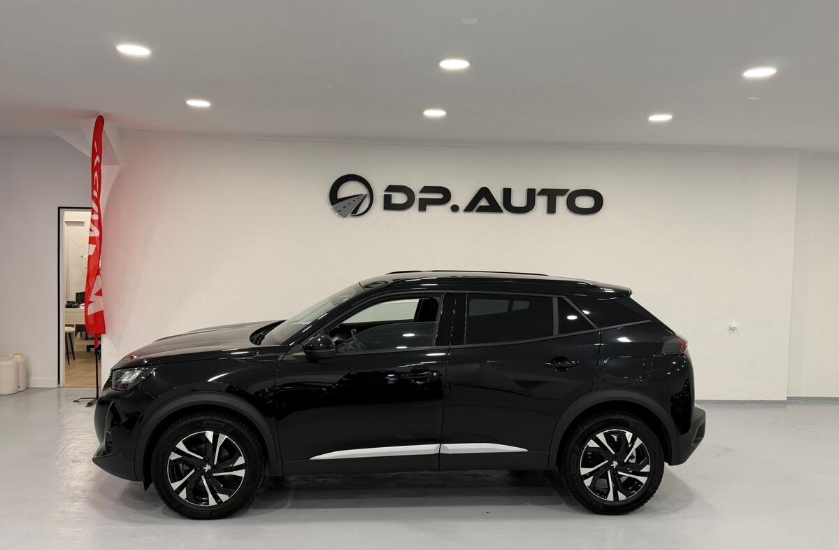 PEUGEOT 2008 1.2 PureTech Allure