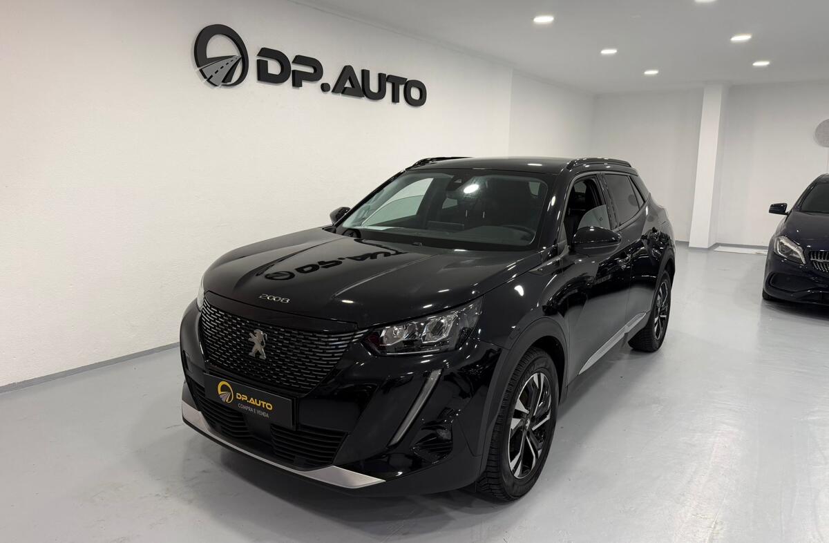 PEUGEOT 2008 1.2 PureTech Allure