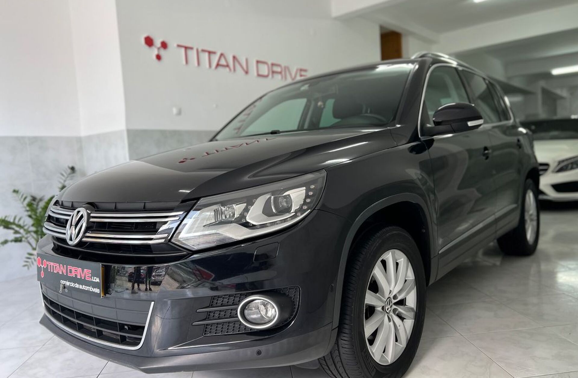 VOLKSWAGEN Tiguan 2.0 TDI DPF 4Motion DSG Sport & Style