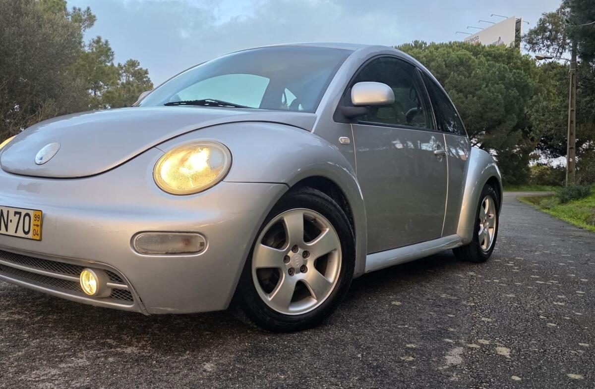 VOLKSWAGEN Beetle New  1.9 TDi Highline
