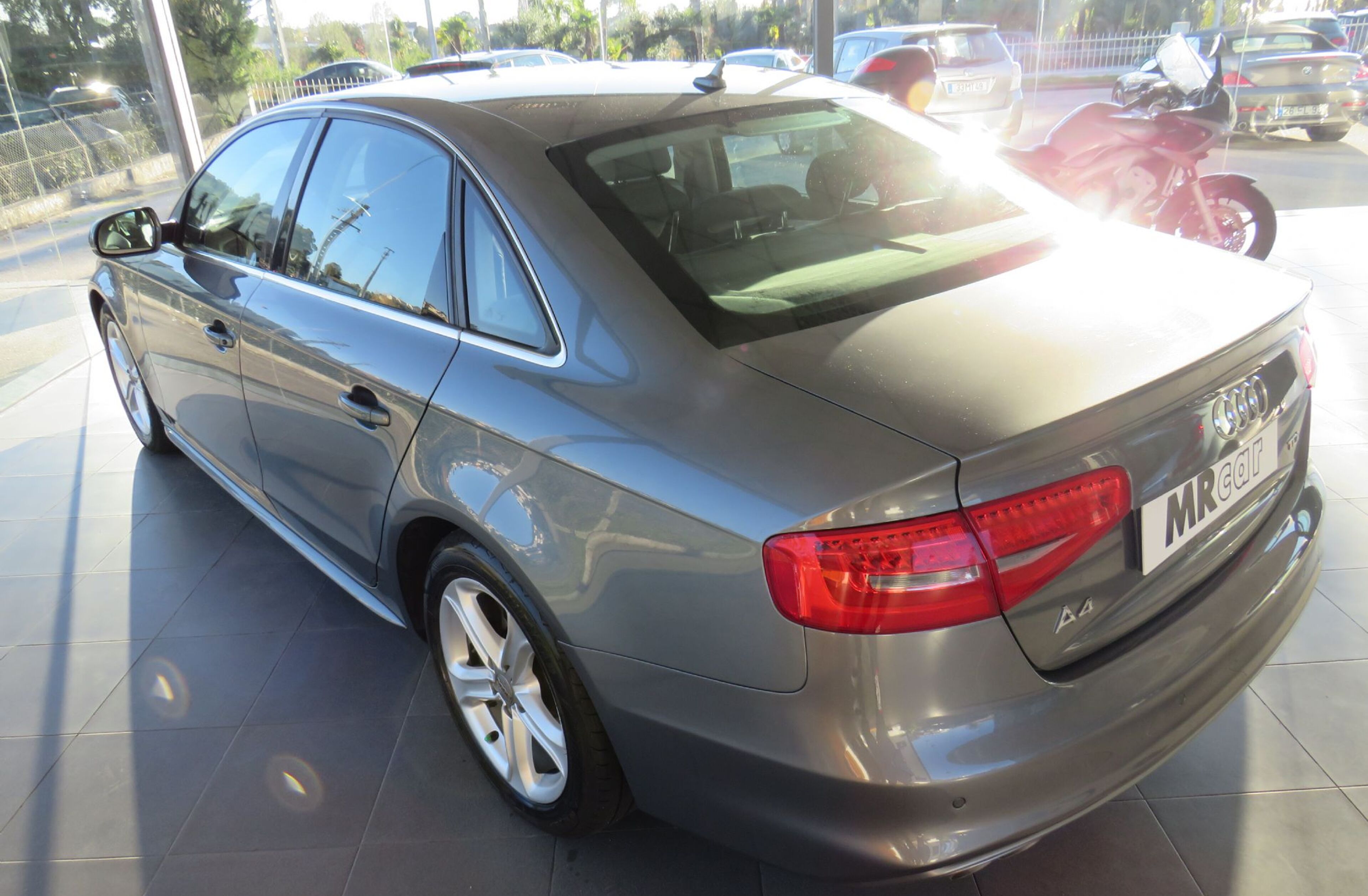 AUDI A4 2.0 TDI SPORT