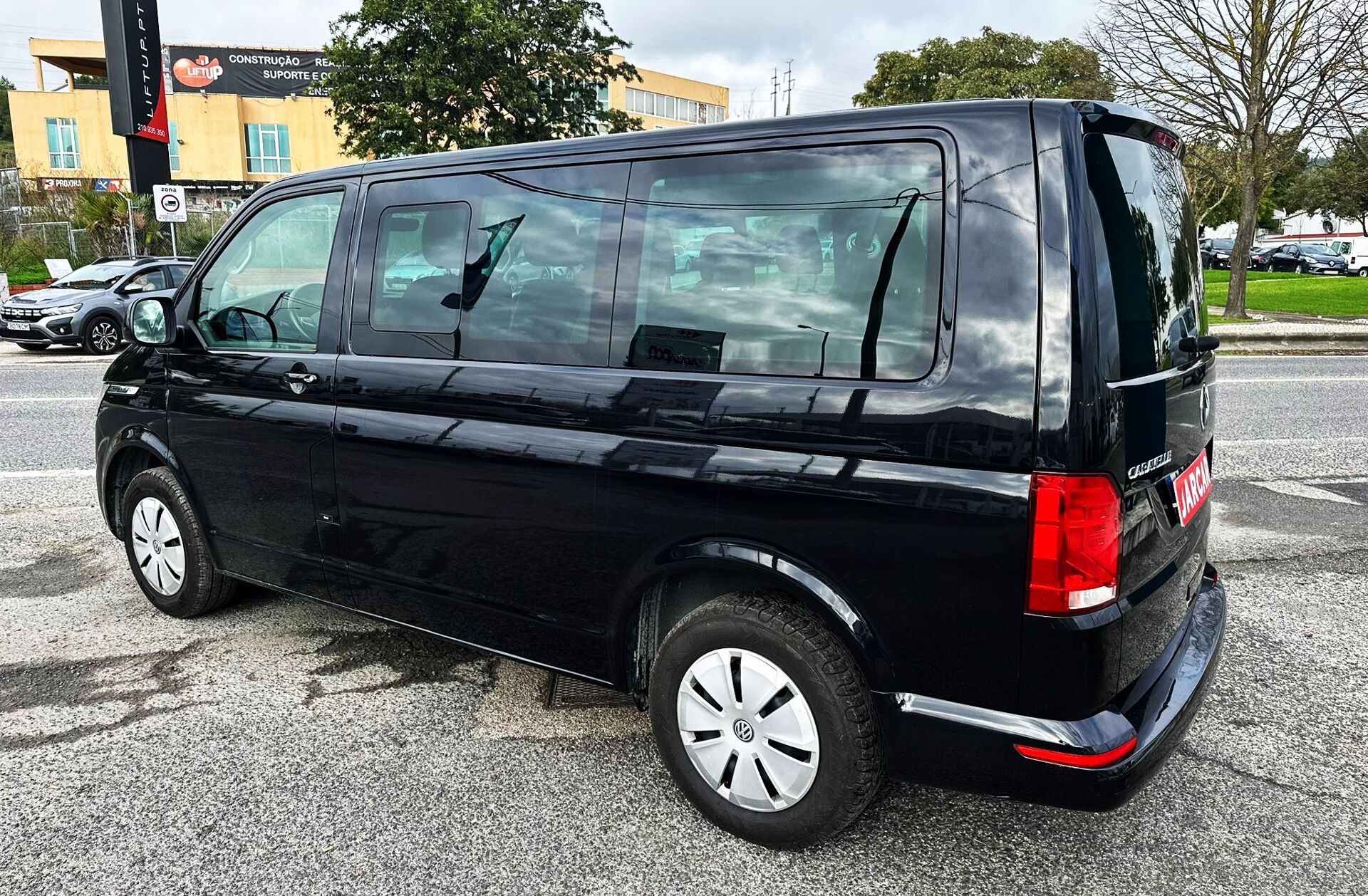 VOLKSWAGEN Caravelle 2.0 TDI Comfortline